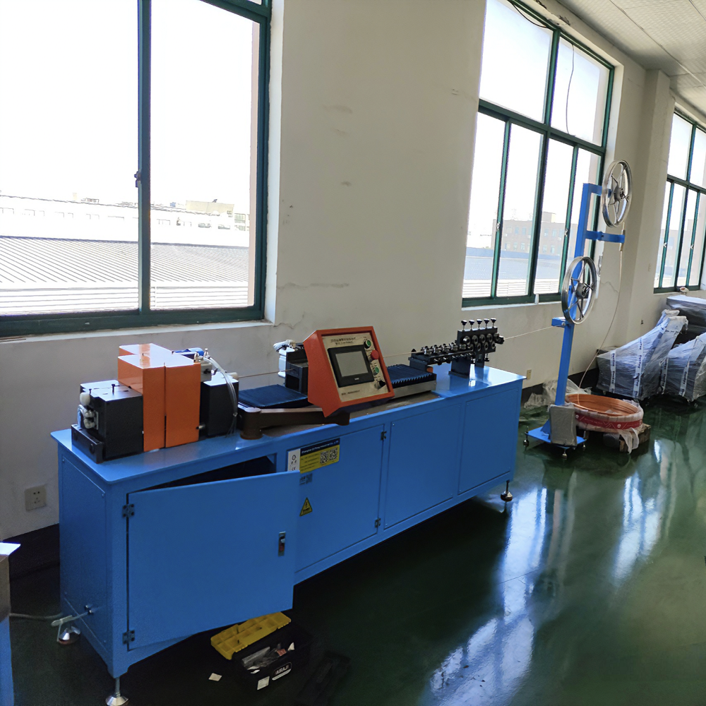 Straightening and cutting machine (1).png